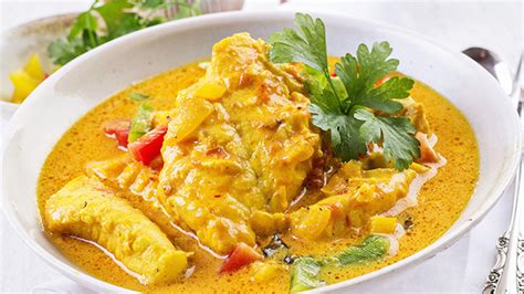  Moqueca! Delikatne, kremowe curry rybne z nutą cytrusów i pikantnego papryczkowego pazura